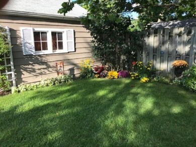 1003 Arlington St NE, Grand Rapids, MI 49505 - photo 3