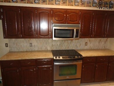 1521 Carol Ln, Wichita Falls, TX 76302 - photo 4