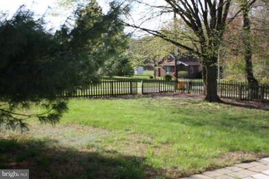 1249 Central Ave E unit B, Edgewater, MD 21037 - photo 3