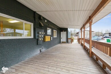Exterior 20180509-DW-8465-SMALL