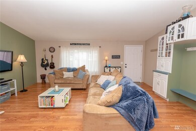 310 N 4th St, Toledo, WA 98591 - photo 5