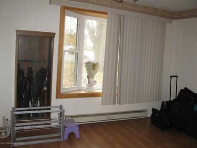 11 Morris St, Pittston, PA 18640 - photo 5