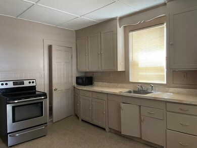 16 Robinson St unit 1, Lynn, MA 01905 - photo 5