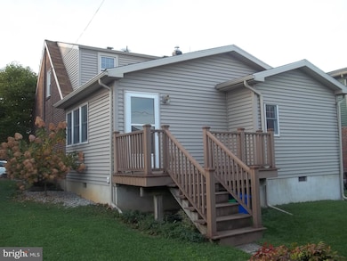 1552 Elm St, Bethlehem, PA 18017 - photo 4