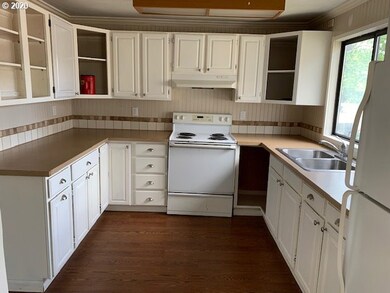 5171 Forsythia St, Springfield, OR 97478 - photo 6