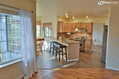 Kitchen & Nook