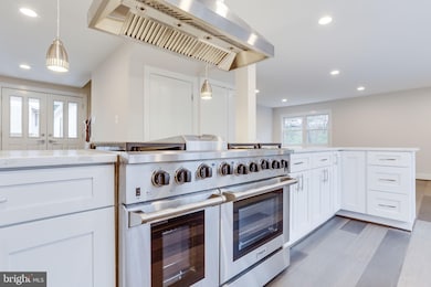 8701 Litwalton Ct, Vienna, VA 22182 - photo 4