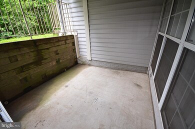 9298 Cardinal Forest Ln unit A, Lorton, VA 22079 - photo 5