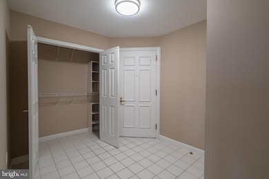 Harborview Towers unit 814, Baltimore, MD 21230 - photo 4