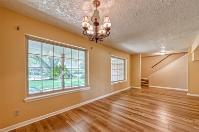 245 Saint Cloud Dr, Friendswood, TX 77546 - photo 6