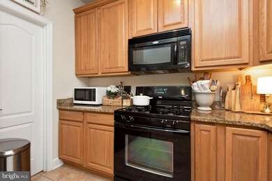 521 Touchdown Dr, Hyattsville, MD 20785 - photo 7