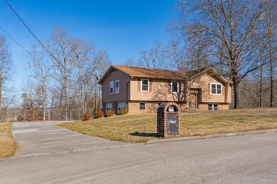 14 - 7005 Windcrest Lane - Exterior