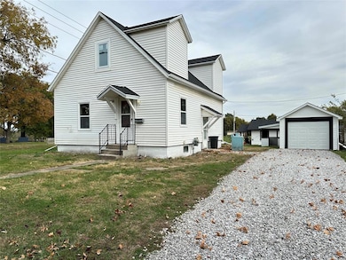 421 N 2nd St, Knoxville, IA 50138 - photo 3