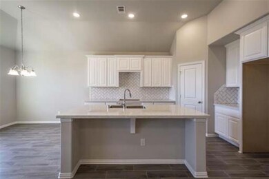 02_2103BlossomCrown_550_L