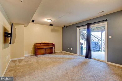 223 Heritage Ct, Walkersville, MD 21793 - photo 6