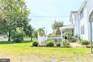 13100 Pine Grove Rd, Newburg, MD 20664 - photo 5