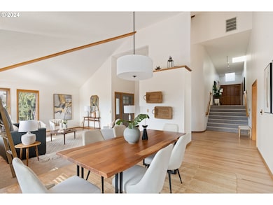 4079 Coltsfoot Ln, Lake Oswego, OR 97035 - photo 6