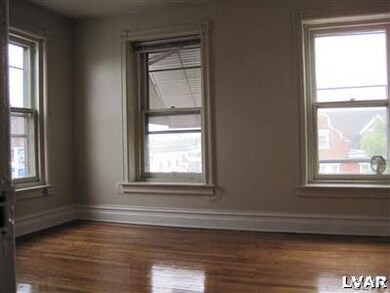 346 N 15th St unit 3, Allentown, PA 18102 - photo 4