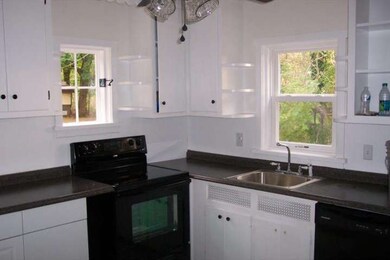 13 Willow Dr, Douglassville, PA 19518 - photo 3