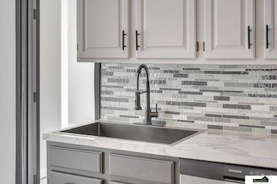 210 E 2nd St, Hickman, NE 68372 - photo 4