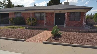 10229 Singapore Ave, El Paso, TX 79925 - photo 2