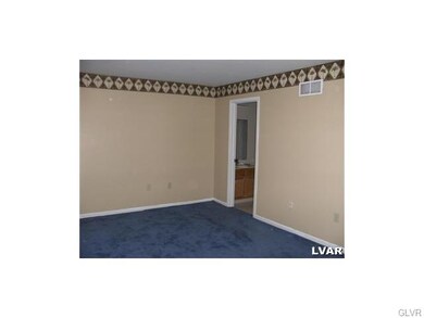 602 Abbe Ct, Freemansburg, PA 18017 - photo 5