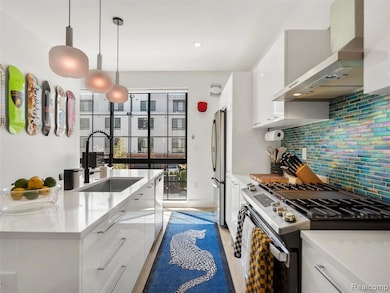 533 E Harrison Ave unit 12, Royal Oak, MI 48067 - photo 6