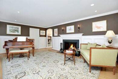 38 Benjamin St, Old Greenwich, CT 06870 - photo 5
