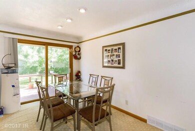 3921 Aurora Ave, Des Moines, IA 50310 - photo 5