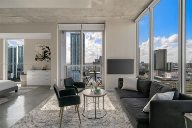 Centro unit 2110, Miami, FL 33131 - photo 2