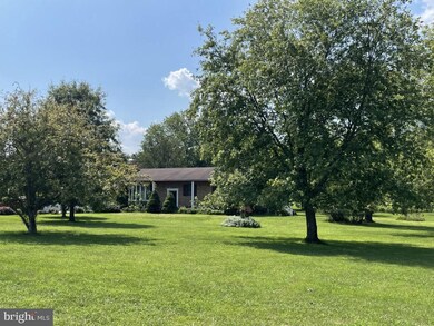 7622 Neck Rd, Williamsport, MD 21795 - photo 2