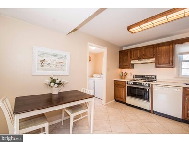 909 Causez Ave, Claymont, DE 19703 - photo 6