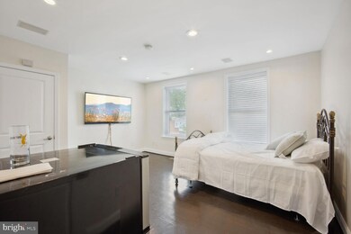 1432 Wisconsin Ave NW unit 3RD FLOOR, Washington, DC 20007 - photo 4