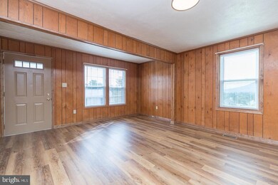 755 Ash St, Strasburg, VA 22657 - photo 7