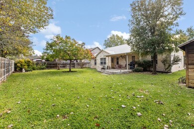 604 Persimmon Ct, Fredericksburg, TX 78624 - photo 7