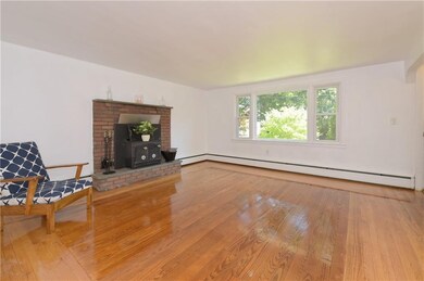 4 Eaton St, North Smithfield, RI 02896 - photo 6