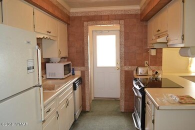 824 S 2nd St W 003