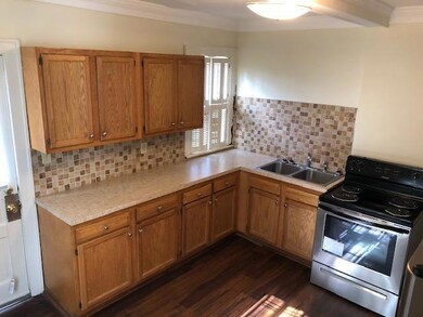 1377 S 6th St, Columbus, OH 43207 - photo 6