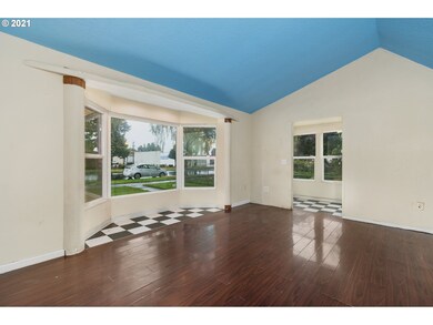 551 Oregon Way, Longview, WA 98632 - photo 7