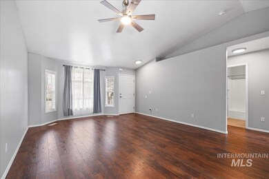 1401 S Benewah St, Nampa, ID 83686 - photo 4