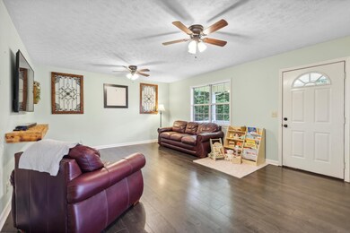 1001 W Reed Rd, La Fayette, GA 30728 - photo 6