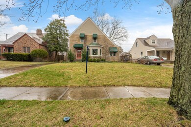 958 Montrose Ave, Columbus, OH 43209 - photo 2