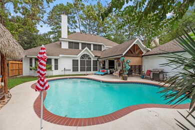 Bench seat nook to soak up some sun.