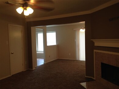 8506 Cold Lake Dr, Houston, TX 77088 - photo 4