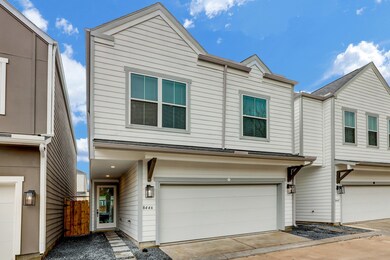 8446 Berry Green Ln, Houston, TX 77022 - photo 3