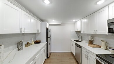 71 Oxford Ave unit C, Cambridge, MA 02138 - photo 2