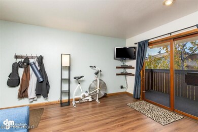 18-Living Room 20200923-DW-5761