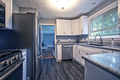 57118 Garden Dr, Elkhart, IN 46516 - photo 7