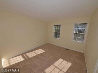 10157 Red Spruce Rd, Fairfax, VA 22032 - photo 7