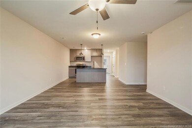 853 Wolf Run Park Blvd, Jeffersonville, IN 47130 - photo 4